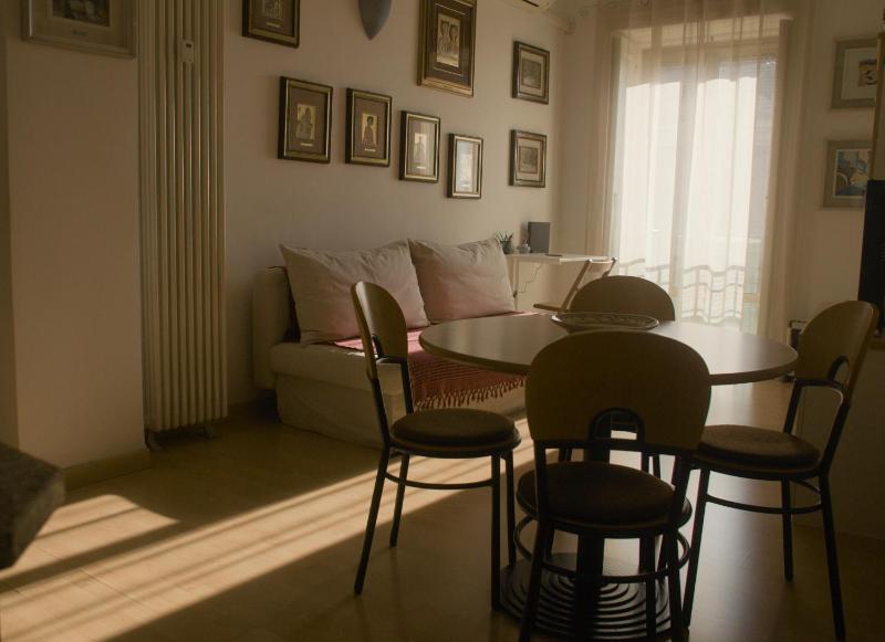 Navigli Charm Apartment Milan - Deb Navigli — забронировать отель в Милане