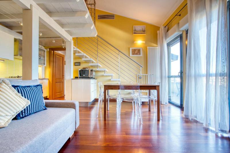Цены на Italianflat - Il Giardino del naviglio Terrace в Милане