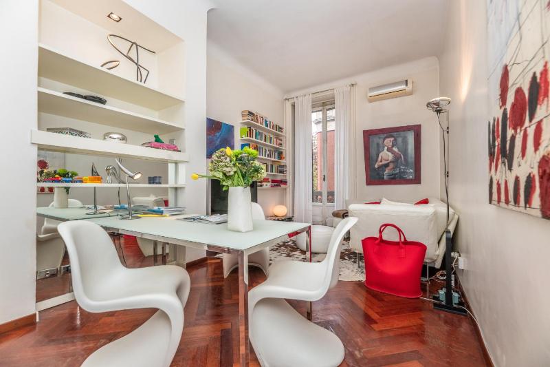 Very central in Cadorna station area! Excellent if you arrive from Malpensa Airport — отзывы гостей и цены