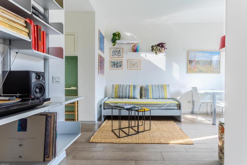 JOIVY Chic flat with cosy balcony — отзывы гостей и цены
