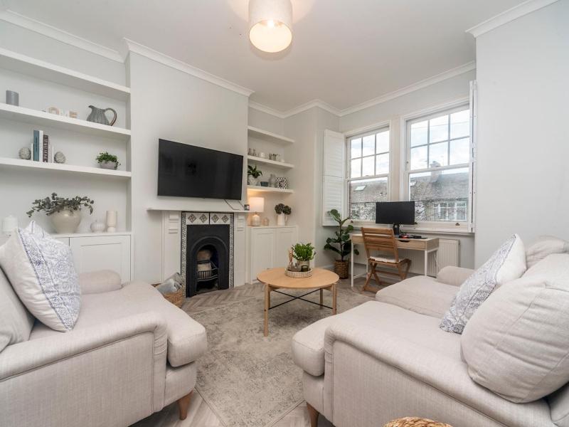 Stylish Victorian Home-1 Br 15 mins Central London — забронировать отель в Лондоне