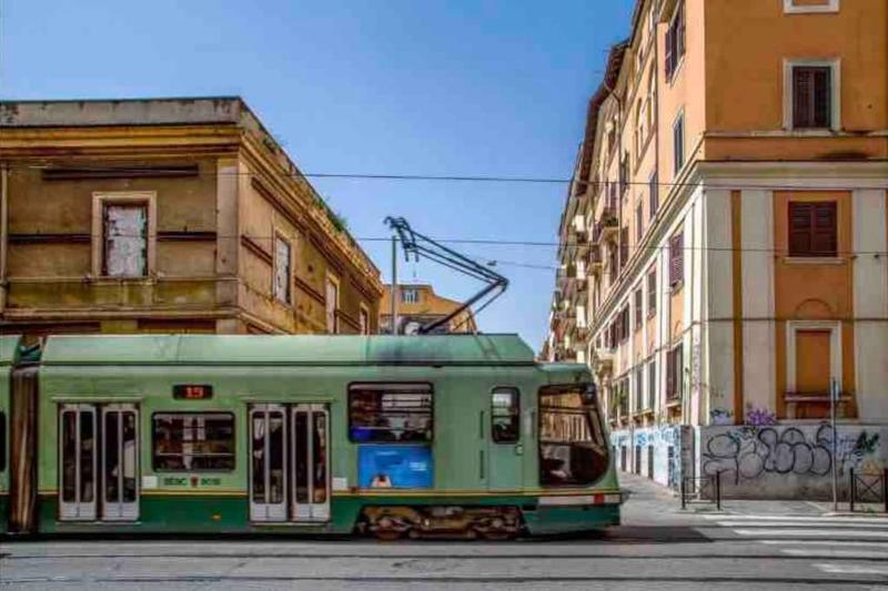 Tirelli Apartment Roma — отель в Риме, Италия
