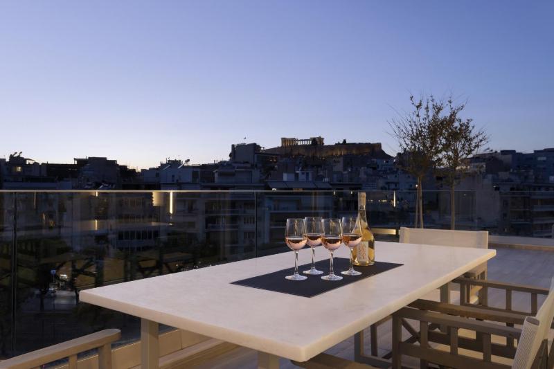 Uber Lux 2 BR New Penthouse with Acropolis View — отель в Афины, Греция