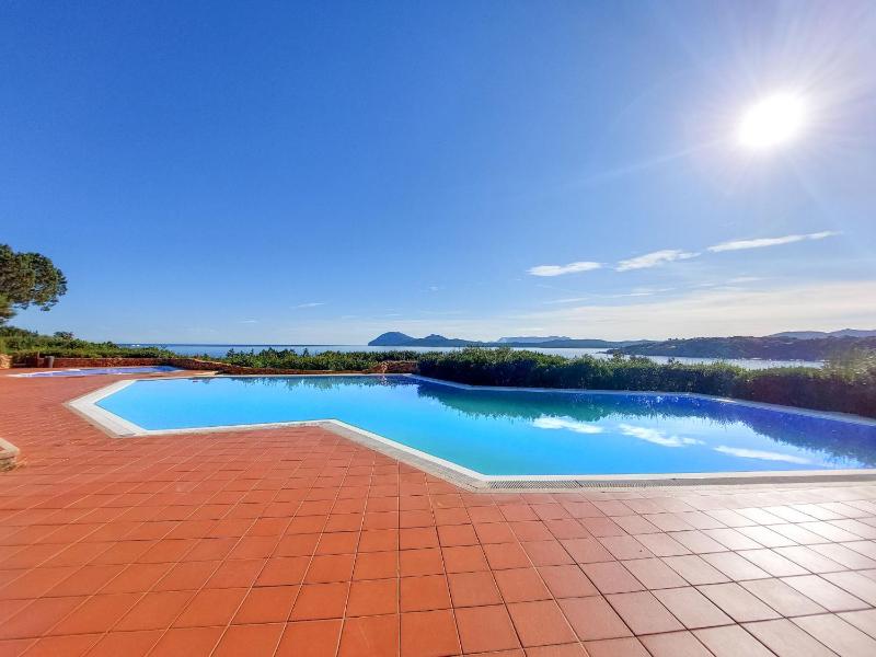 La Nina a Porto Rotondo: Elegante Appartamento Vista