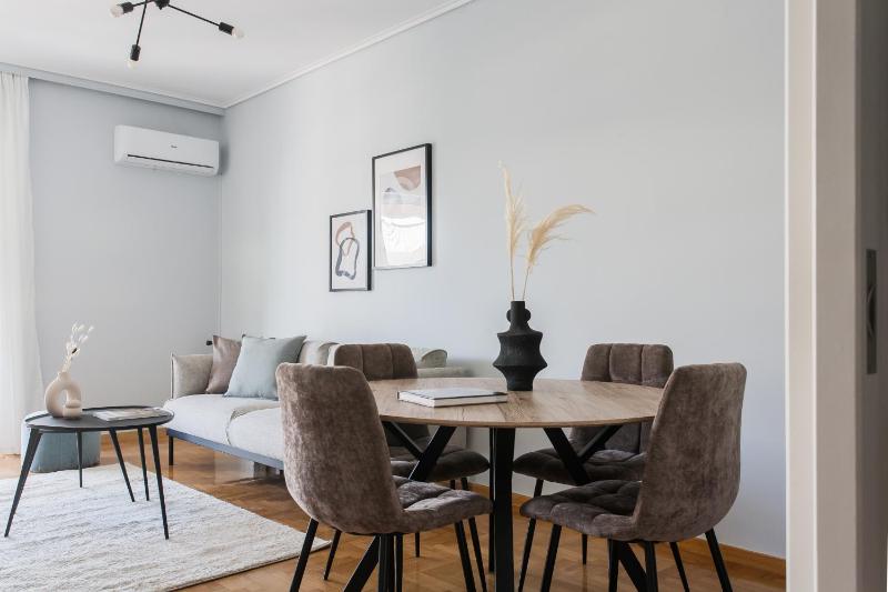 Enjoyable 2BR Apartment in Marousi by UPSTREET — комфортный отель в Афины