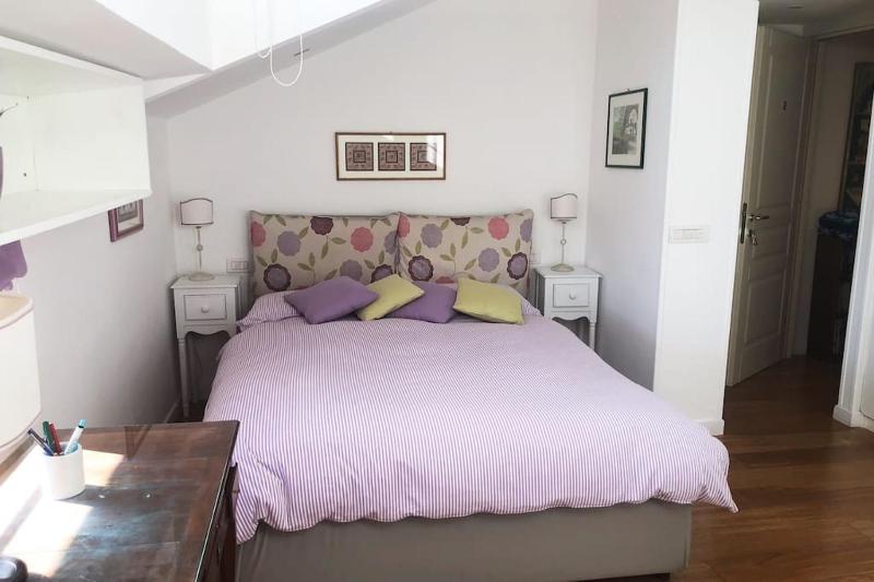 Lovely Independent mini-apartment in Central Rome — отель в Риме, Италия