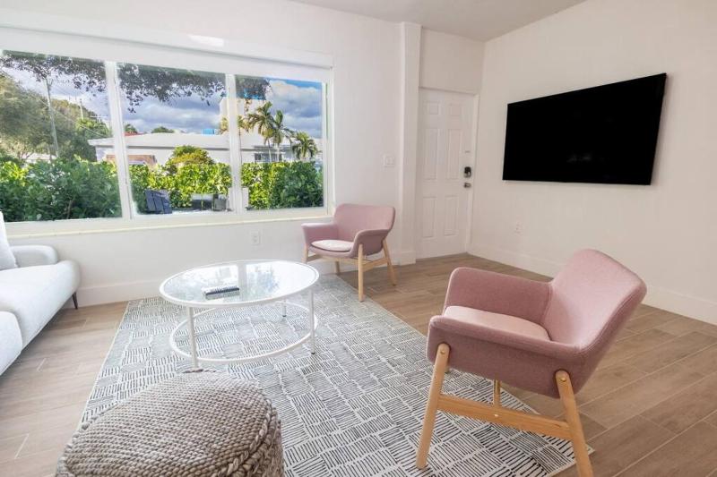 Stylish 2bed Apartment El Portal — комфортный отель в Майами