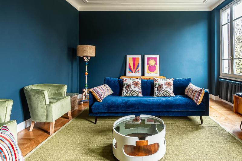 (FourSeason Suites) Appartamento con tre camere — отзывы гостей и цены
