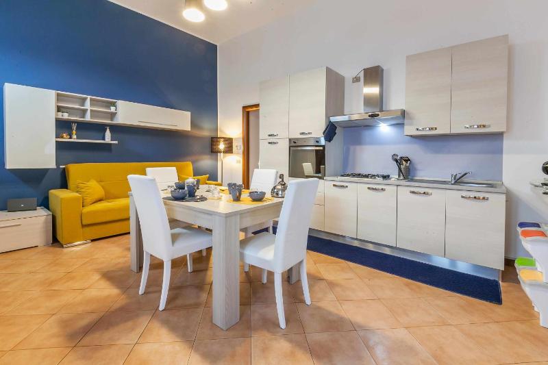 "RHOme14" Cozy apartment for smart workers — отель в Милане, Италия