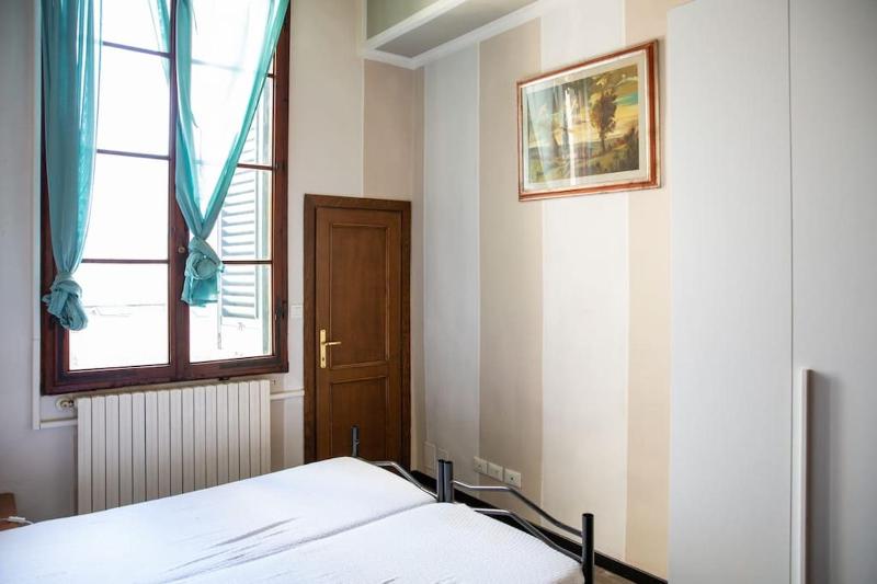 Nice Apartment Near The Basilica Of San Lorenzo — комфортный отель в Флоренции