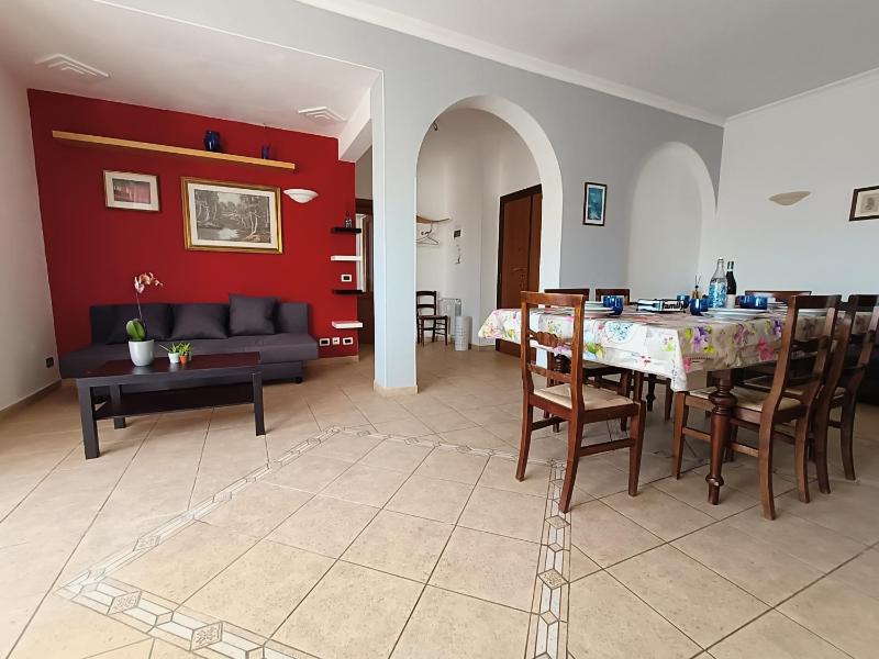 Avellini - Delightful and Spacious Apartment with terrace - near Metro A Cornelia — отель с удобным расположением в Риме