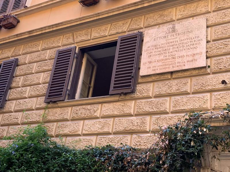 B&S Domus Colosseo — отель в Риме, Италия