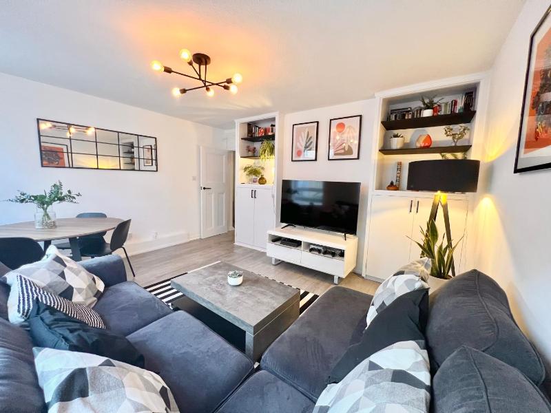 Цены на Modern apartment in Fulham в Лондоне