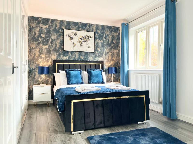Last-Minute Deals l Exclusive Offer on 2 Double Bedrooms - Weekly & Monthly Stay - Sleeps 6 lHofin Stays Short Lets & Serviced Accommodation — отзывы гостей и цены