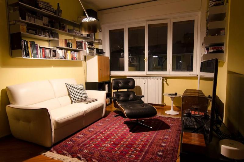 Design apartment in the design district of Milan — комфортный отель в Милане