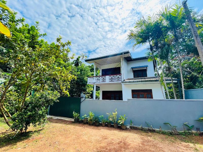 Цены на Nayana Villa Hikkaduwa в Хиккадува