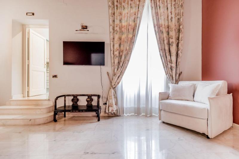 APT ROME - Pietra — комфортный отель в Риме