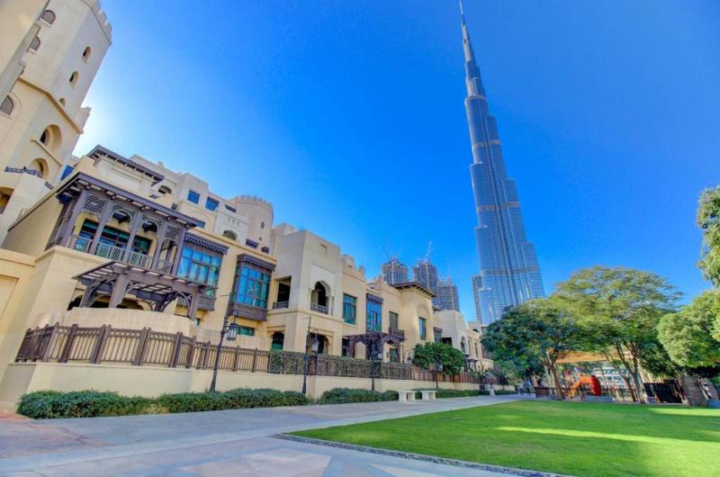 Durrani Homes - Arabian luxury at Souk Al Bahar besides Burj Khalifa & Dubai Mall — комфортный отель в Дубае