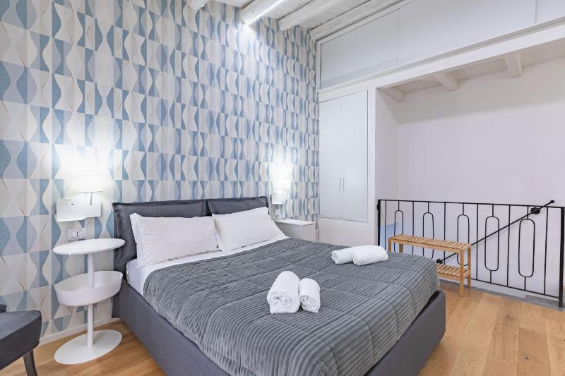 Cozy Duplex Apartment near Via Roma — комфортный отель в Палермо