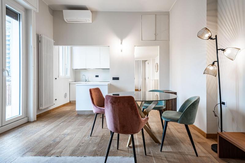 Цены на Montello Livings, Exclusive terrace and skyline view в Милане