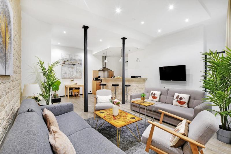 Chic apartment - 3BR-8P - Le Marais — отель с удобным расположением в Париже