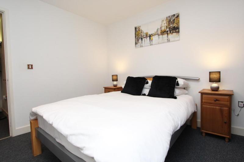 Cozy and Spacious 1 Double bedroom Apartment Located by Excel- E16 — отель в Лондоне, Соединенное Королевство