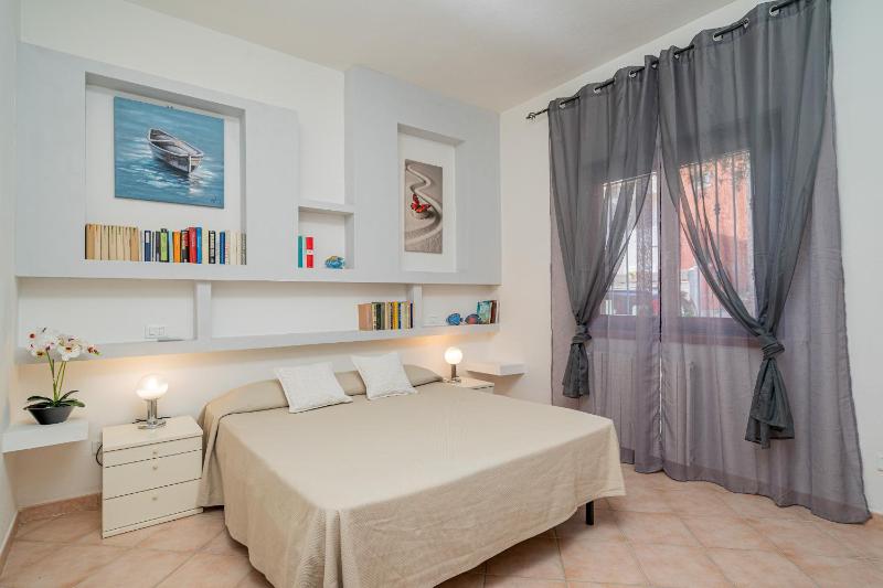 Casa Lucy a Olbia - Incantevole Appartamento con Terrazza