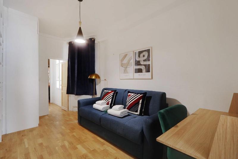 Charming Appart 2P1BR Le Marais Republique — отель в Париже, Франция