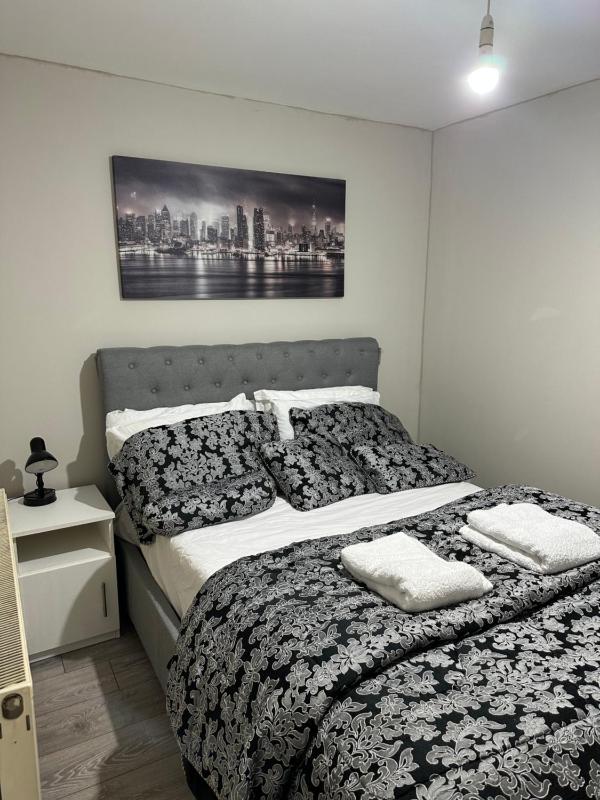 Beautiful Hoe Street First Floor one bedroom apartment B Walthamstow — отель в Лондоне, Соединенное Королевство