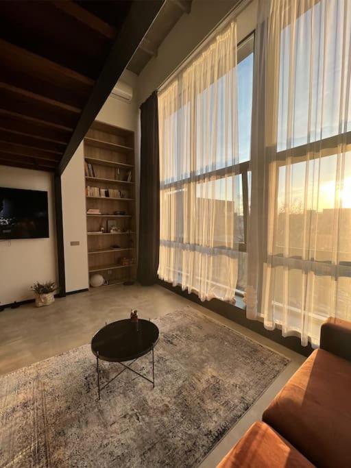 Huge modern flat in New town/Naujamiestis — отзывы гостей и цены