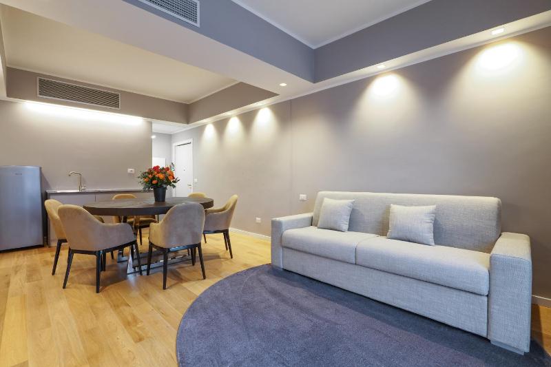 Цены на PRESTIGE BOUTIQUE APARTHOTEL -Piazza Duomo в Милане