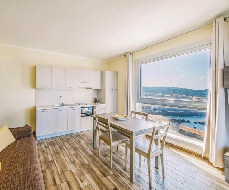 SeaSun Apartment - Piscina sul Tetto a Castelsardo