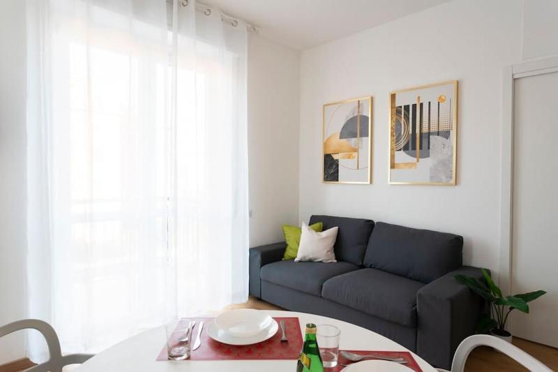 Modern House Dergano a 150 metri Metro — отель с удобствами в Милане
