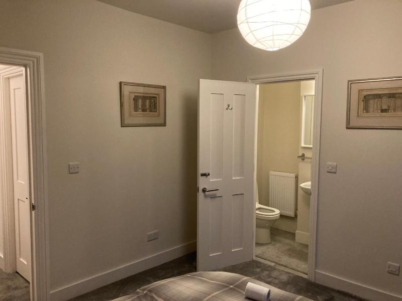 Beautiful 1-Bed Studio in London — отель с удобствами в Лондоне