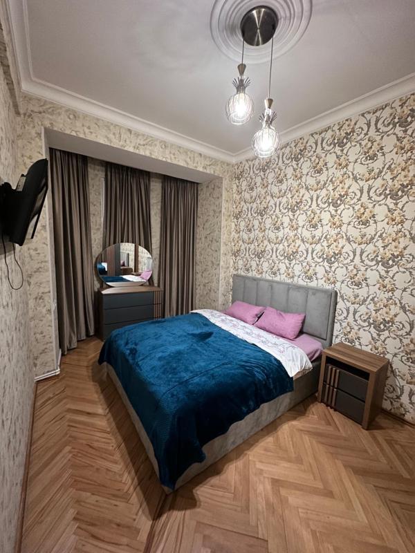 4 BEDROOM SUITE APARTMENT lN TBILISI CITY — отель с удобствами в Тбилиси