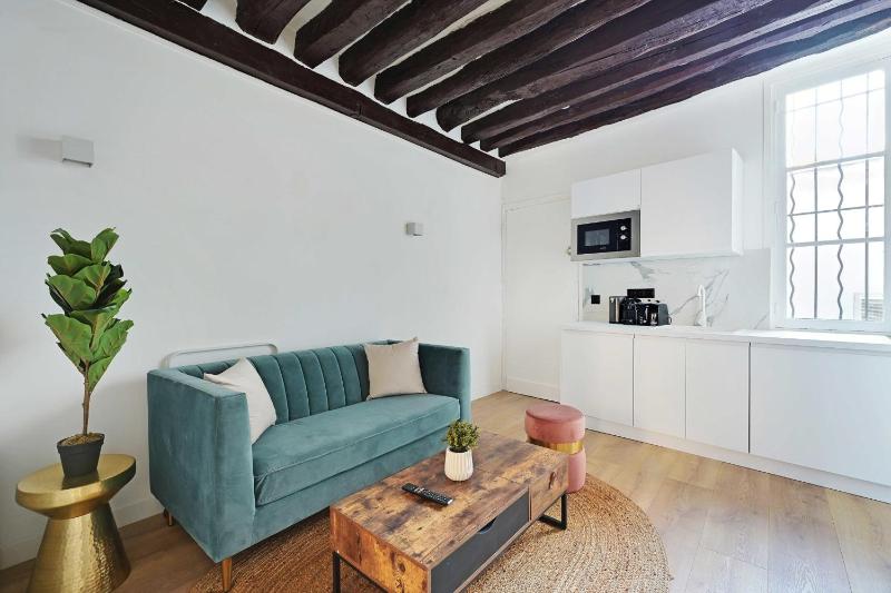 Lovely apartment 2BR - Near La Sorbonne Quartier Latin — отель с удобствами в Париже