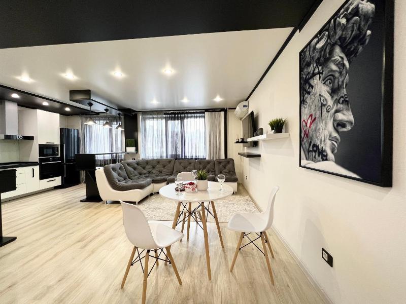 Цены на Apartamenty LUX + в Павлодаре