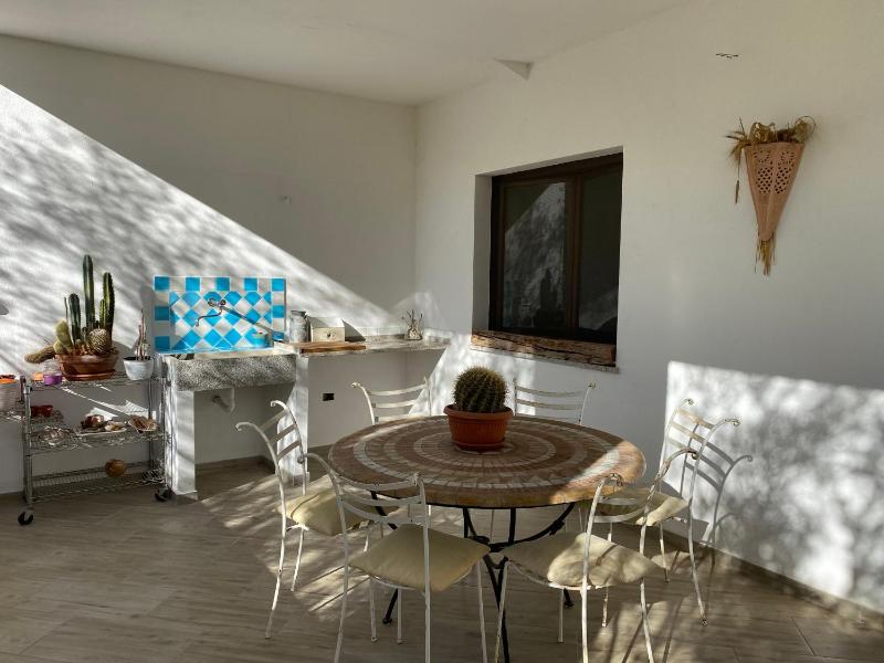 Casa MALCUSA a San Pantaleo - Incantevole Oasi Verde