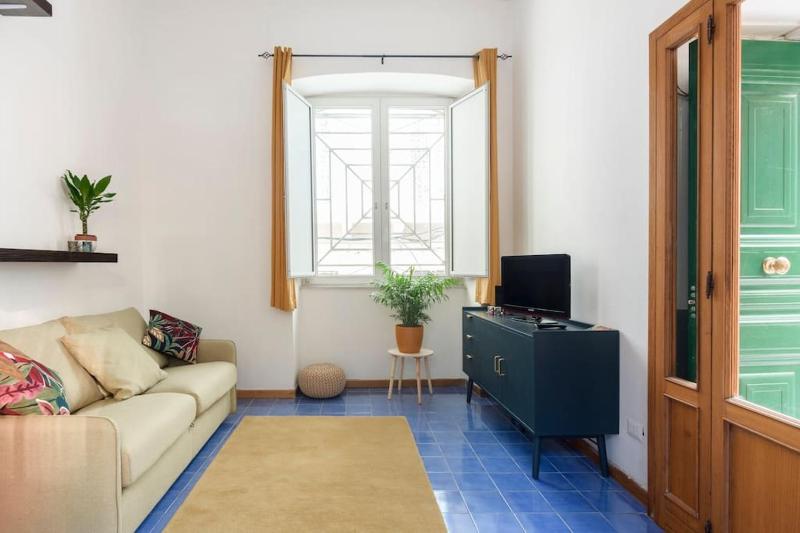 Bouganville Holiday House — отель в Неаполе, Италия