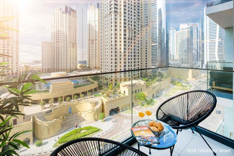 LUX - Contemporary Suite in Dubai Marina 2 — отель в Дубае, Объединенные Арабские Эмираты