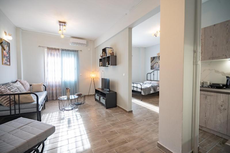 Цены на Athens center 1 bedrm 4 pers apartment by MPS в Афины