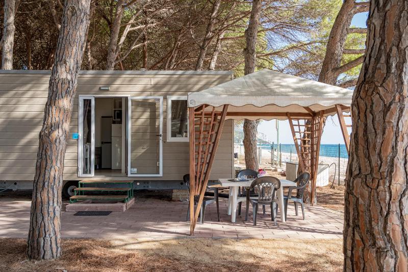 Le Cernie a Lotzorai - Camping & Village fronte mare