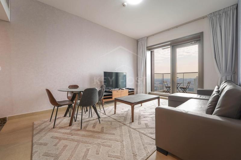 KeyHost - Elegant 1BR at Sparkle Tower Dubai Marina - K2630 — комфортный отель в Дубае