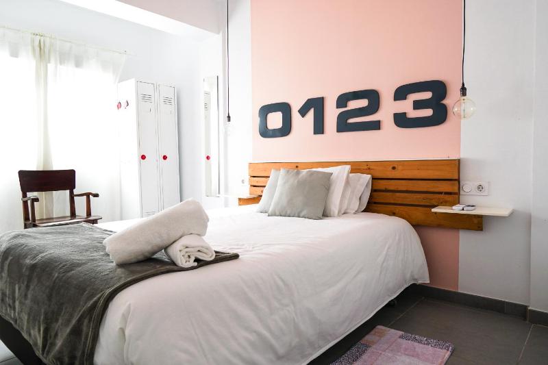 Torres de Serrano Apartment — отель с удобствами в Валенсии
