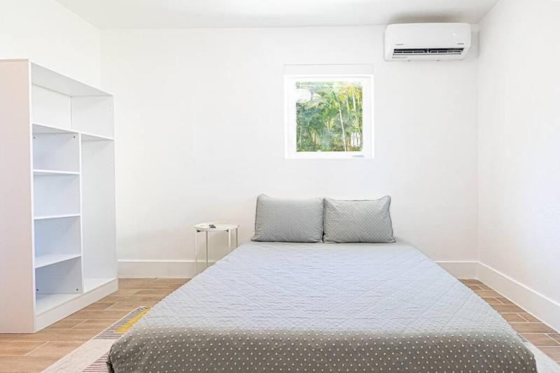 1 Bedroom Apartment El Portal #7 — отель в Майами, Соединенные Штаты Америки