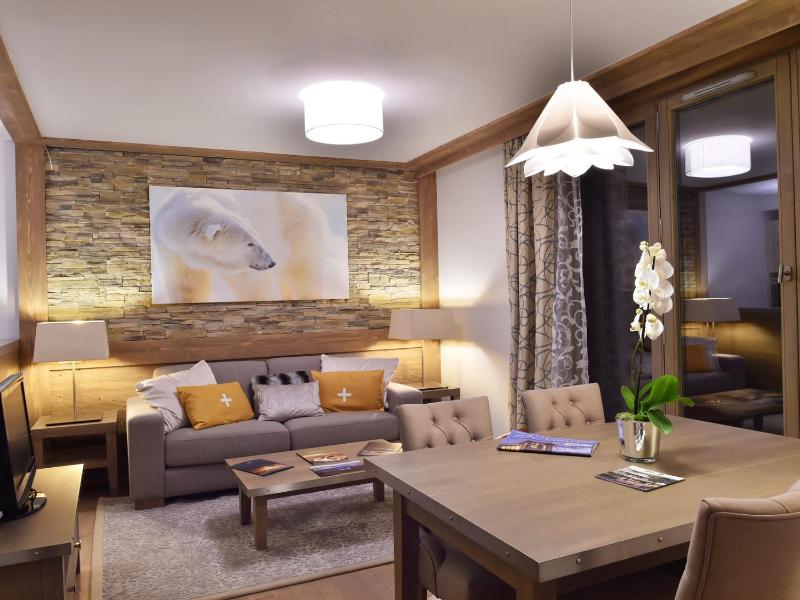 Appartement Courchevel 1550, 2 pieces, 4 personnes - FR-1-562-52 — отель с удобным расположением в Куршевеле