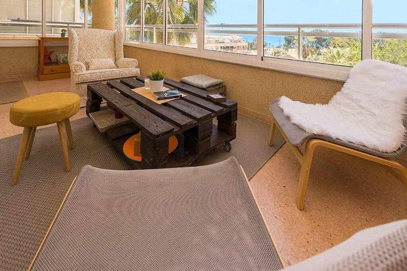 Цены на Oasis II Apartamento Playa Albufereta в Аликанте