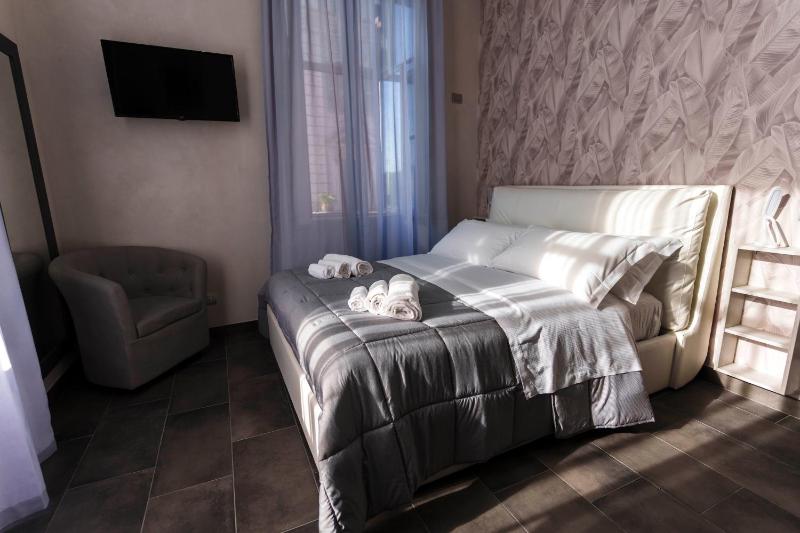 Julia Luxury Suite Rome — отель с удобствами в Риме