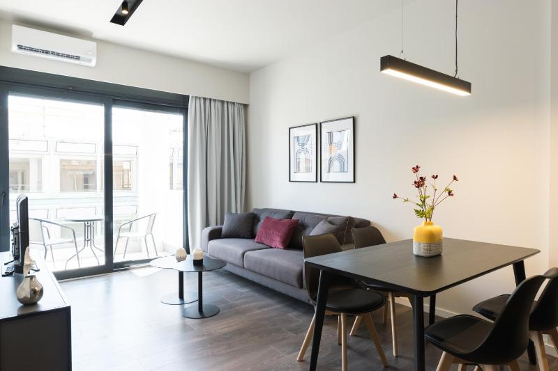 Voda Luxury Residence #502 - Acropolis View Rooftop — комфортный отель в Афины