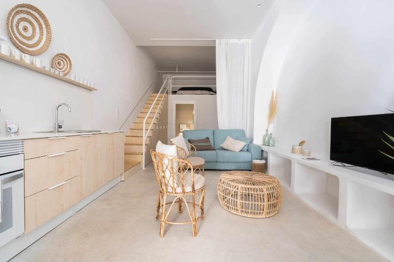 Exclusivo Loft con terraza en Ciudad Artes y Cienc — отель с удобствами в Валенсии